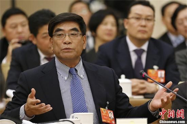 一财社论:巴菲特卸任,一个时代结束了